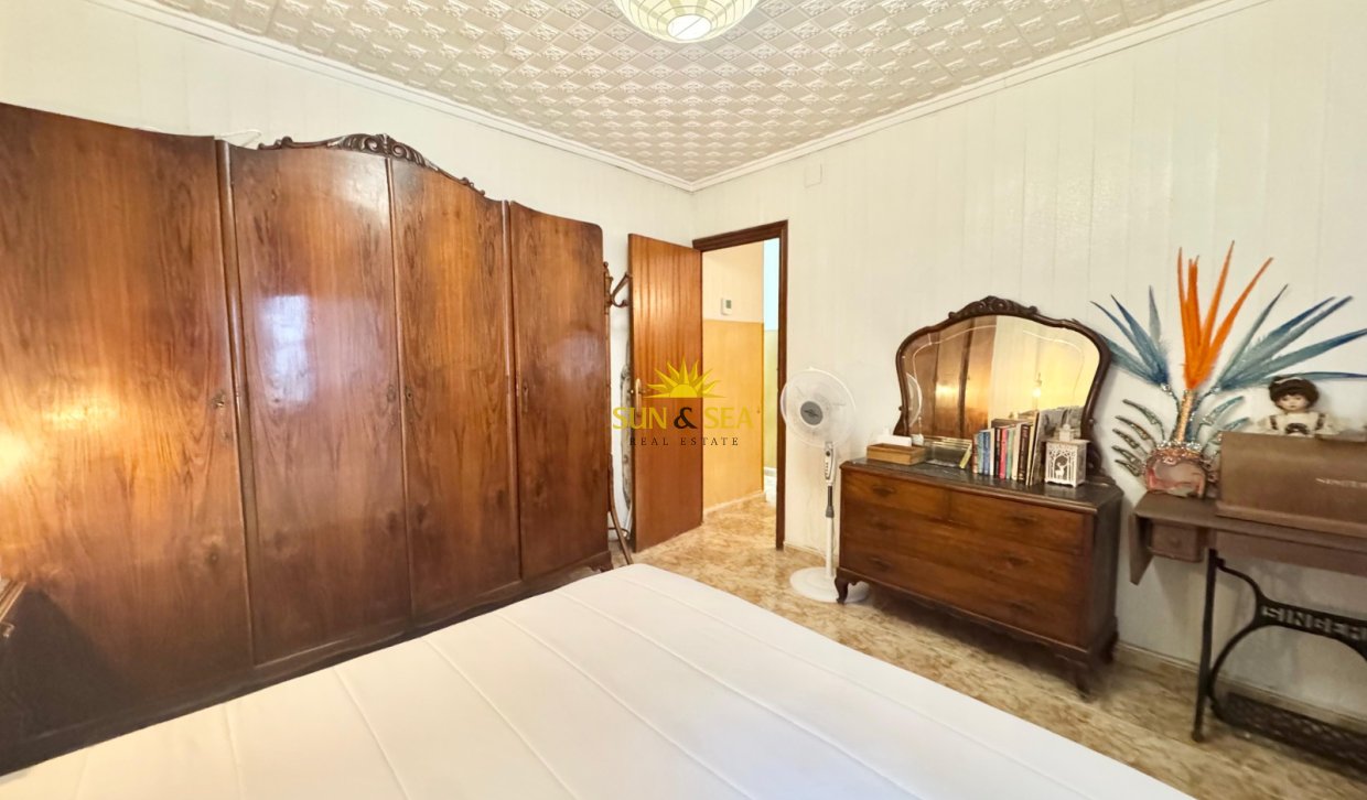 Reventa - Chalet - Torrevieja - Centro