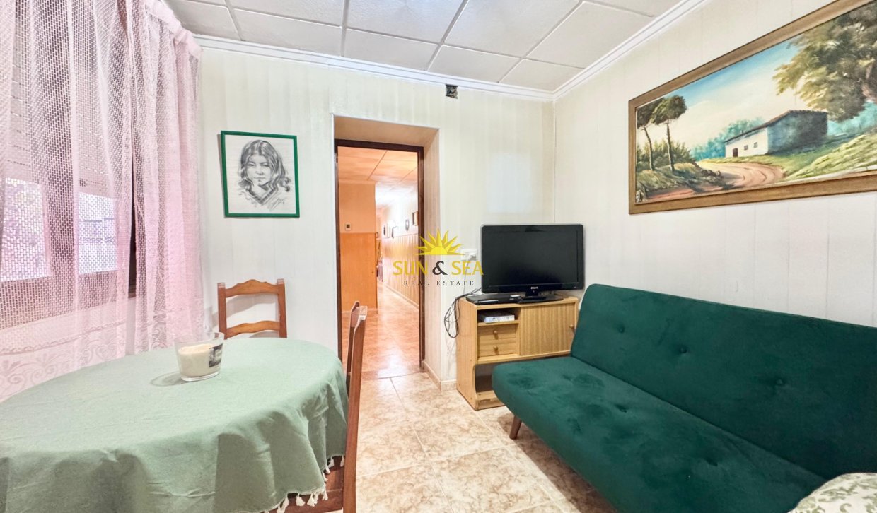 Reventa - Chalet - Torrevieja - Centro