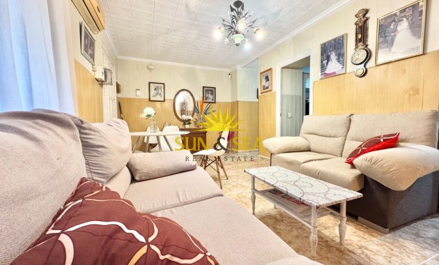 Reventa - Chalet - Torrevieja - Centro