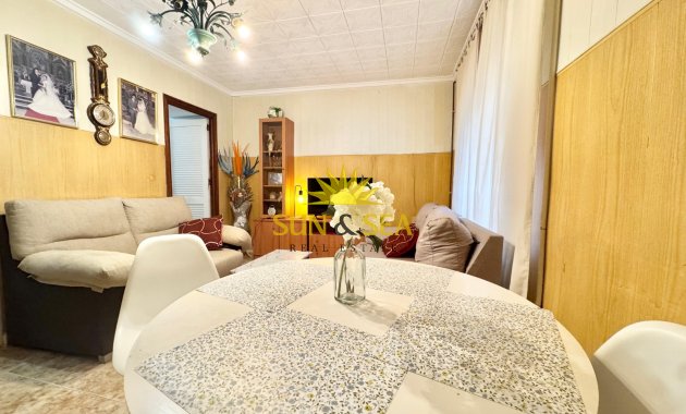 Reventa - Chalet - Torrevieja - Centro