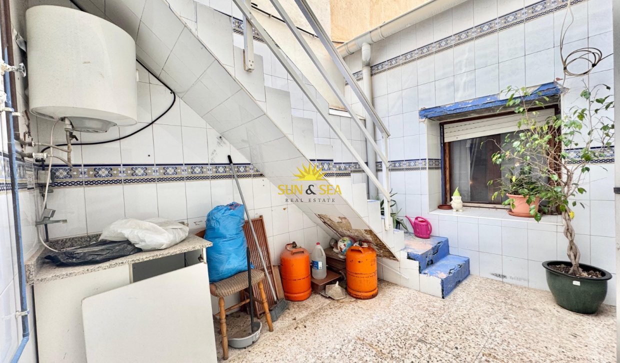Reventa - Chalet - Torrevieja - Centro