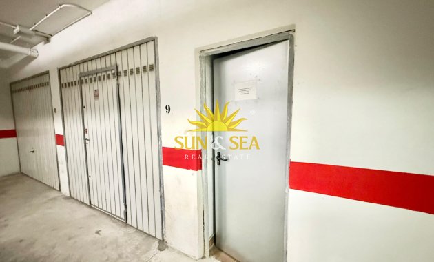 Langfristige Vermietung - Garage - 