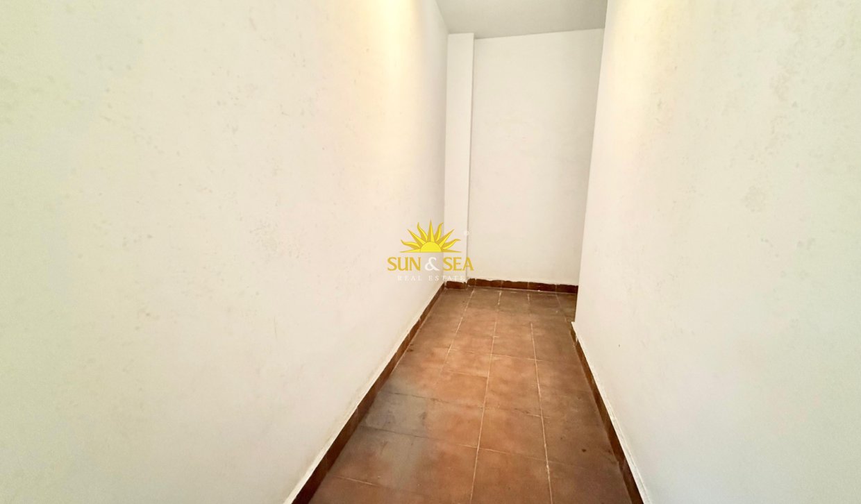 Langfristige Vermietung - Garage - 