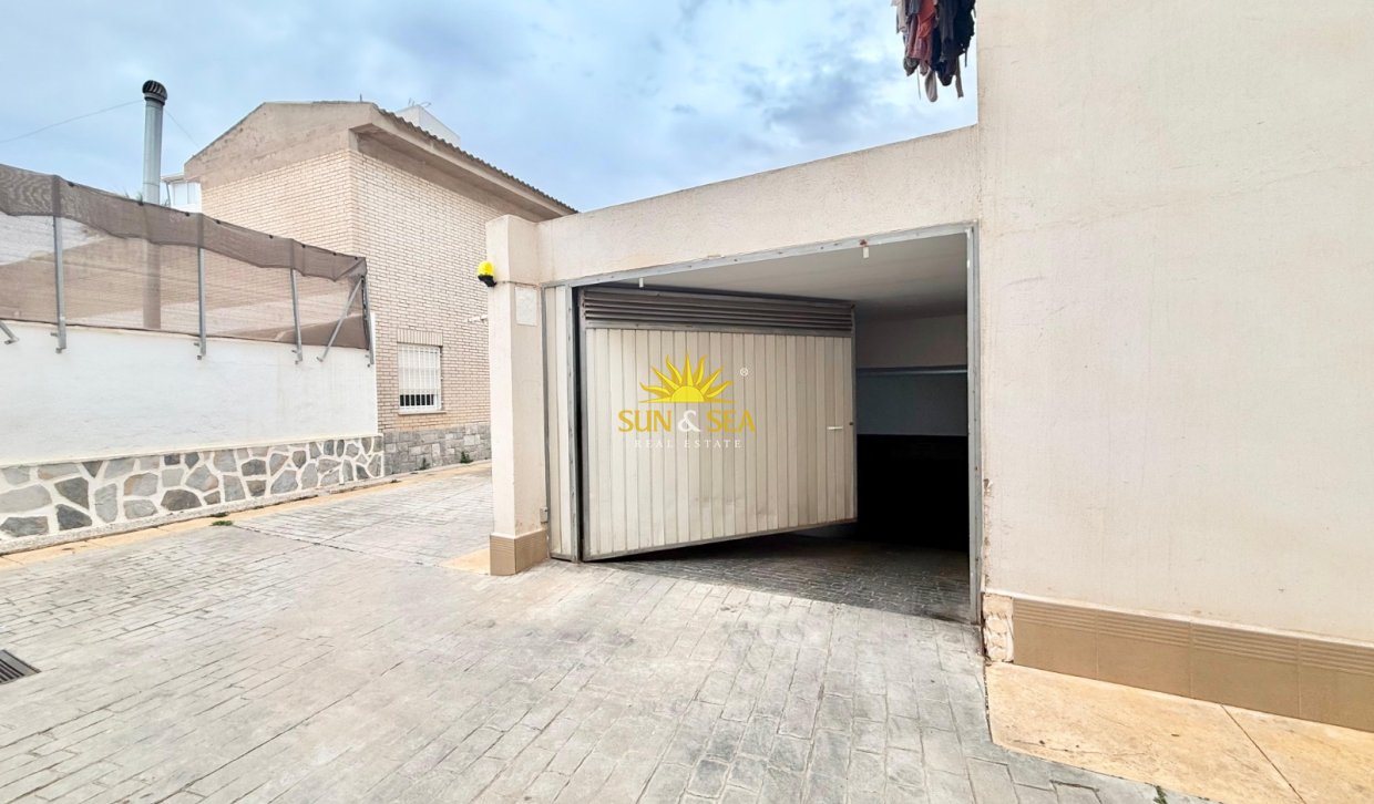 Langfristige Vermietung - Garage - 