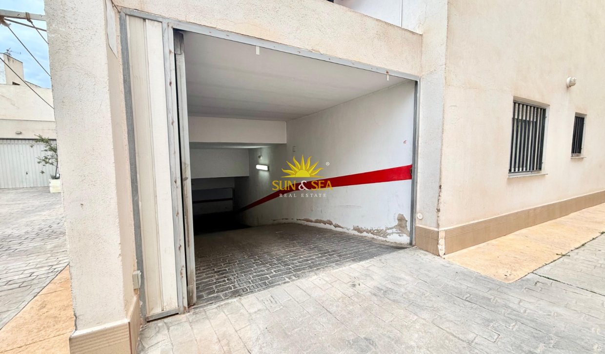 Langfristige Vermietung - Garage - 