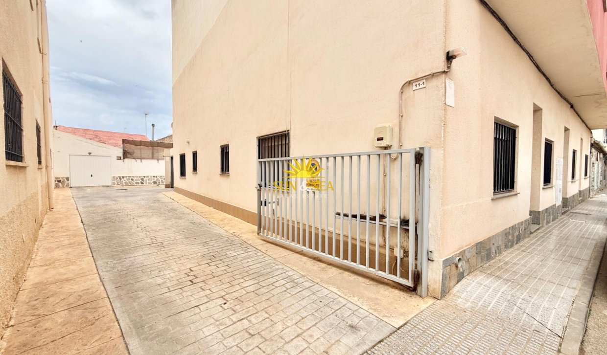 Langfristige Vermietung - Garage - 