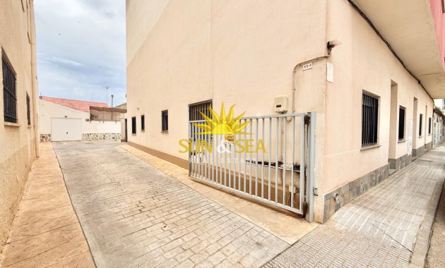 Langfristige Vermietung - Garage - 