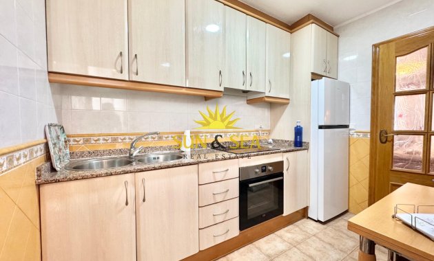 Location à long terme - Appartement - Torrevieja - Playa del Acequión