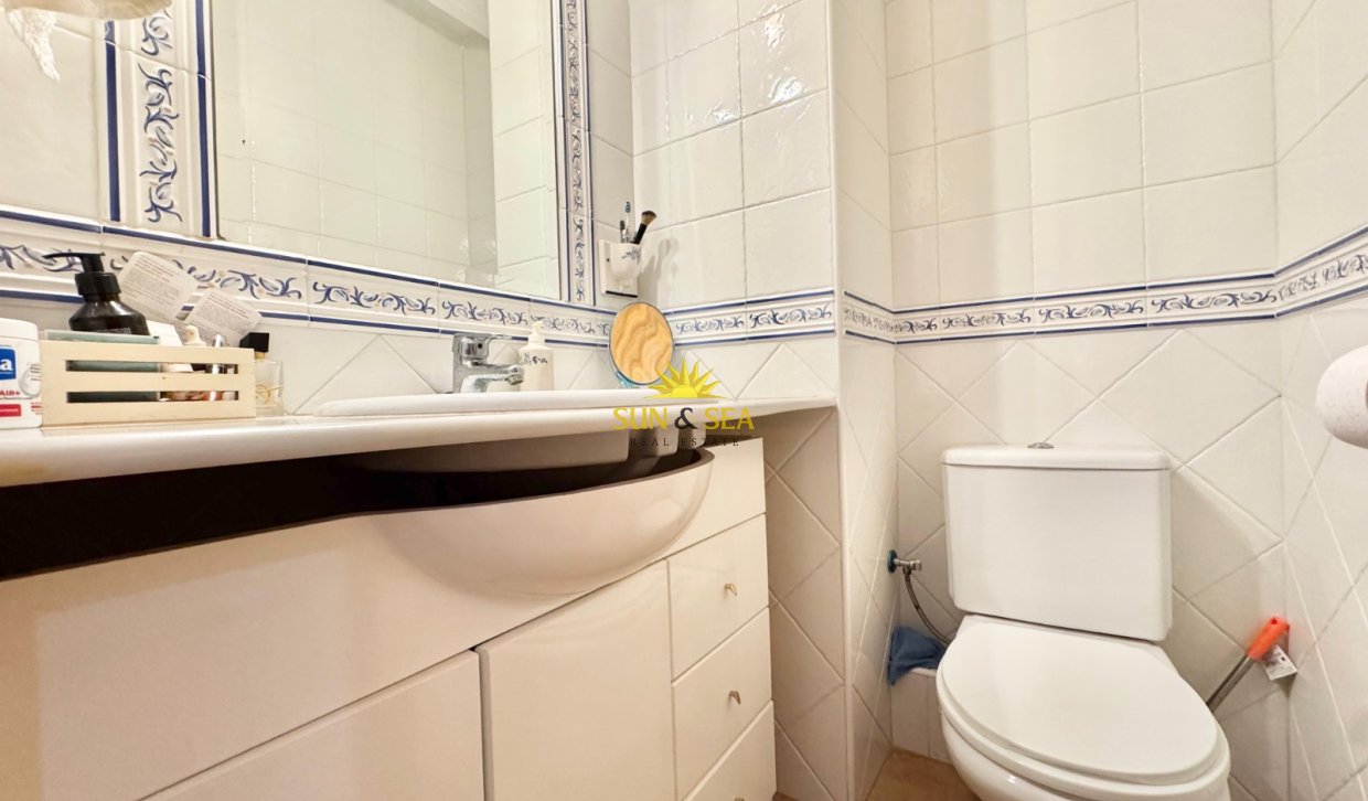 Location à long terme - Appartement - Torrevieja - Playa del Acequión