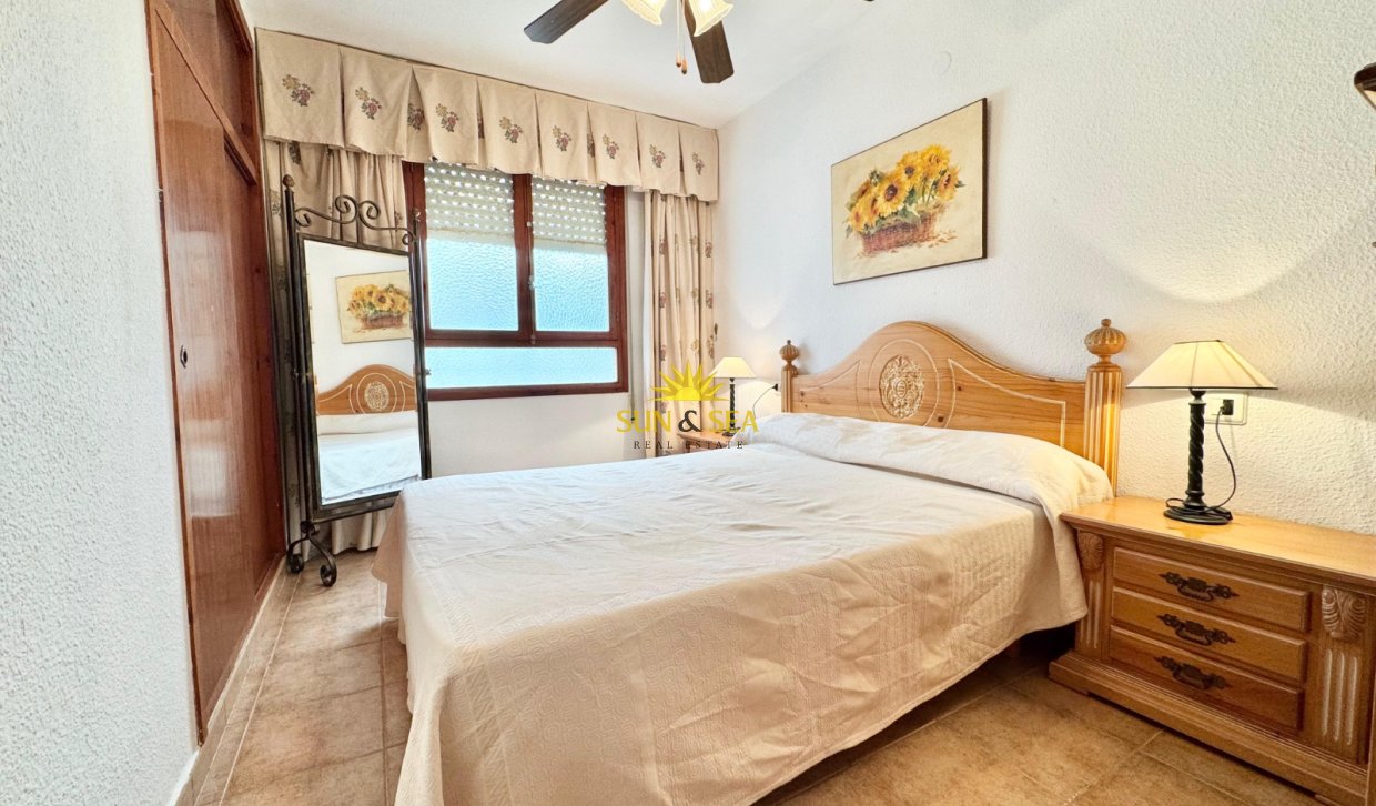 Location à long terme - Appartement - Torrevieja - Playa del Acequión