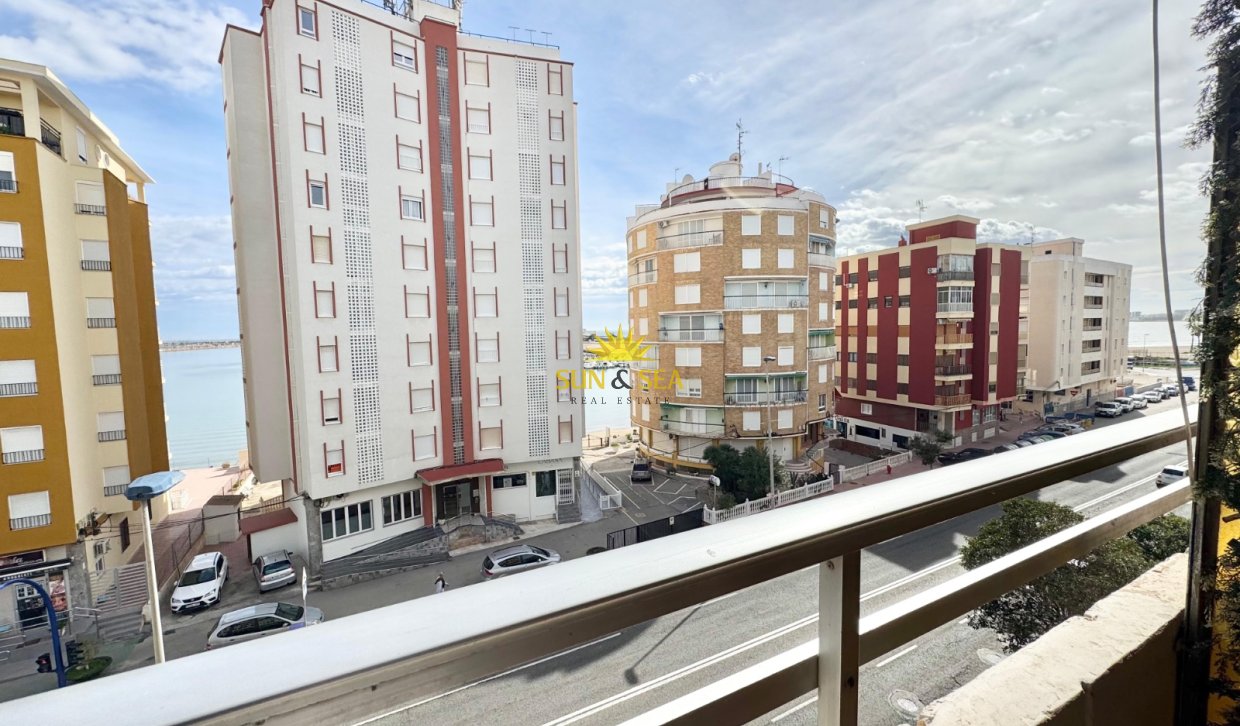 Location à long terme - Appartement - Torrevieja - Playa del Acequión