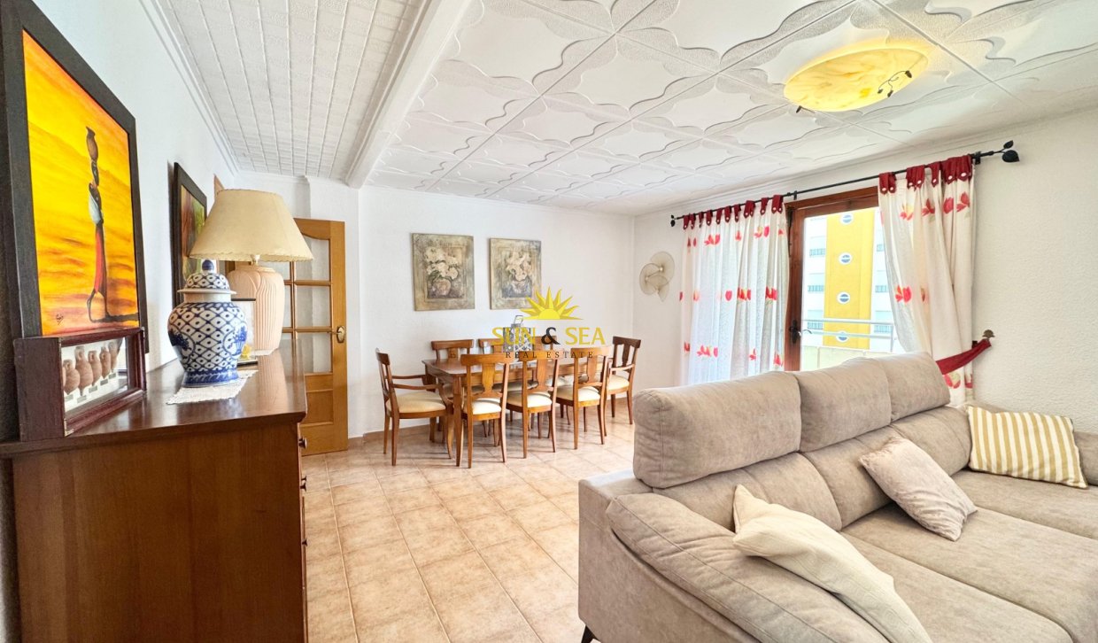 Location à long terme - Appartement - Torrevieja - Playa del Acequión