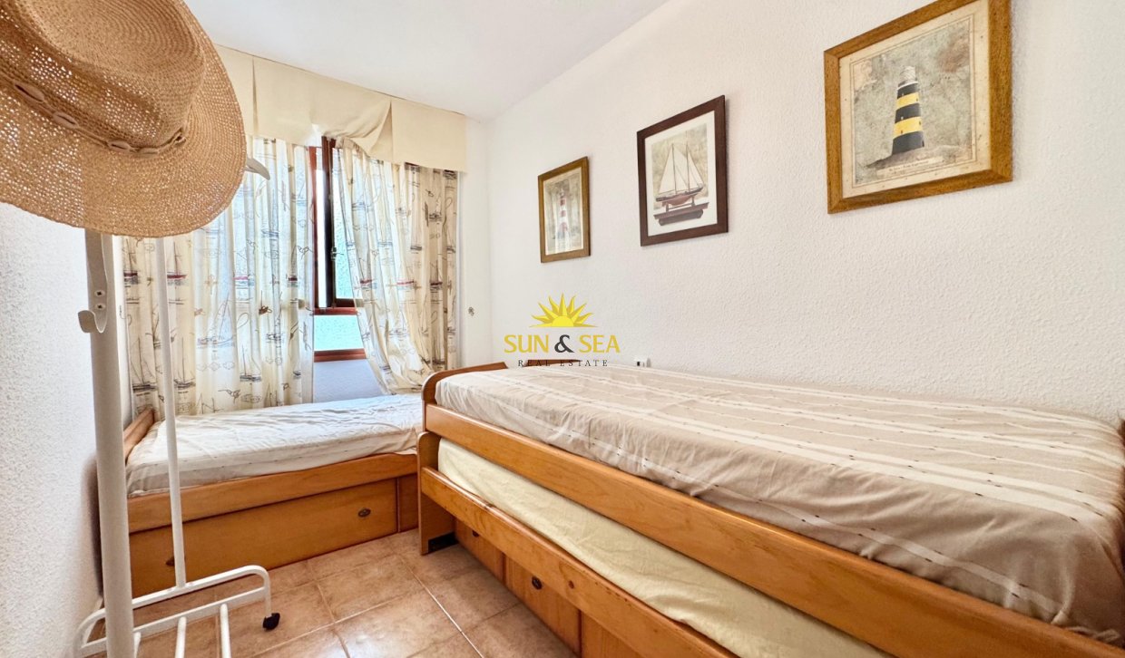 Location à long terme - Appartement - Torrevieja - Playa del Acequión