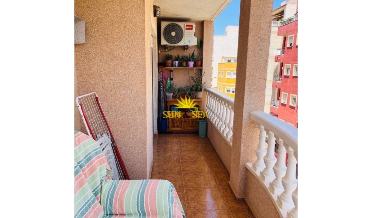 Reventa - Apartamento - Torrevieja - Centro