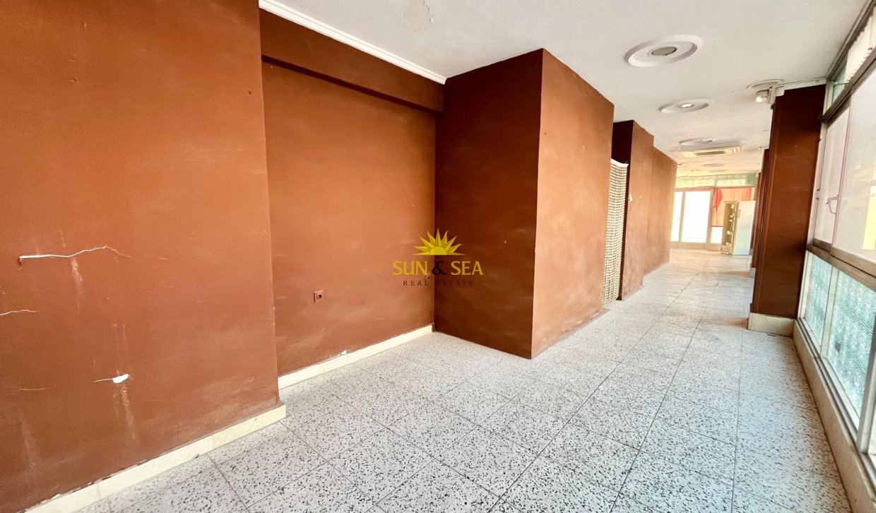 Reventa - Comercial - Torrevieja - Playa del Acequión