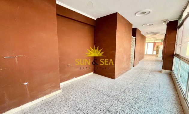 Reventa - Comercial - Torrevieja - Playa del Acequión