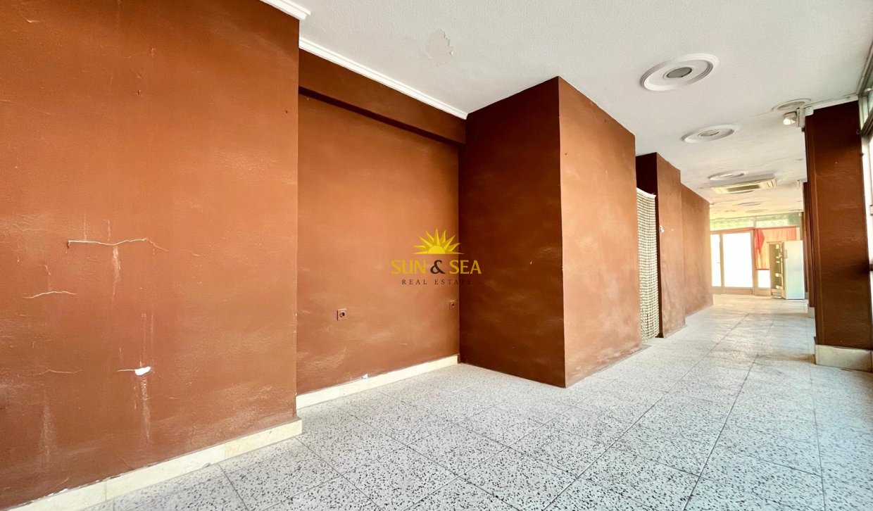 Reventa - Comercial - Torrevieja - Playa del Acequión