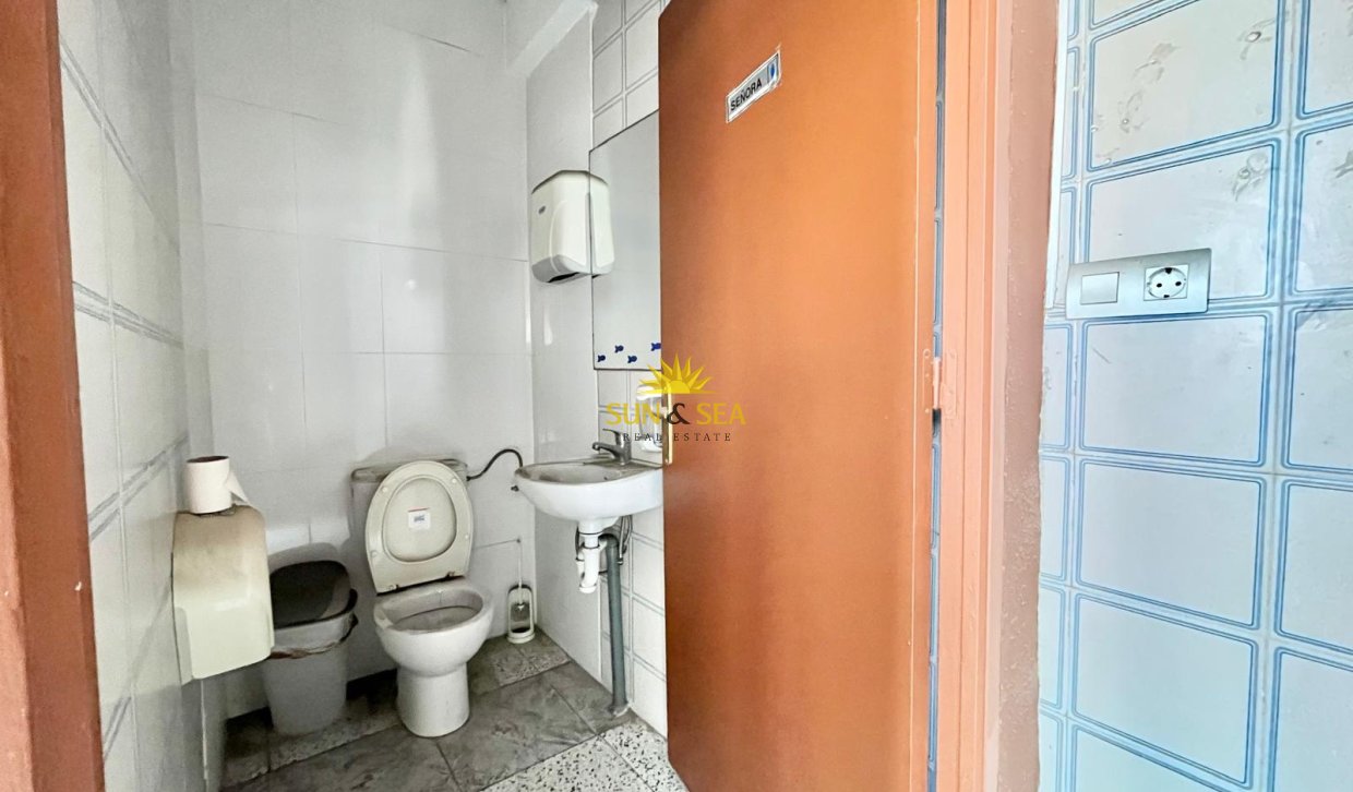 Reventa - Comercial - Torrevieja - Playa del Acequión