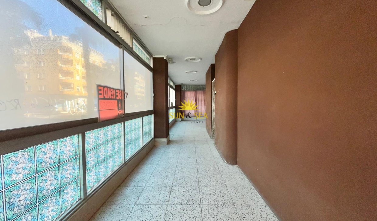 Reventa - Comercial - Torrevieja - Playa del Acequión