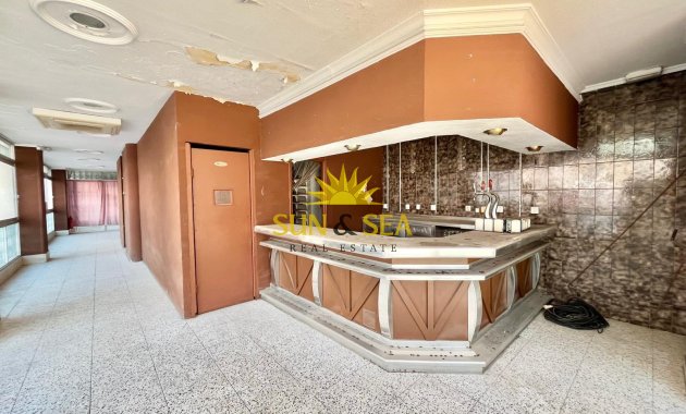 Reventa - Comercial - Torrevieja - Playa del Acequión
