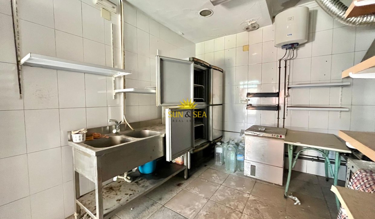 Reventa - Comercial - Torrevieja - Playa del Acequión