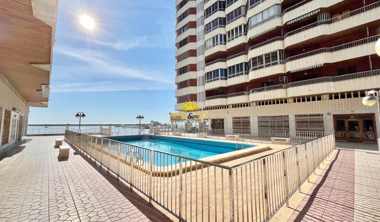 Reventa - Comercial - Torrevieja - Playa del Acequión