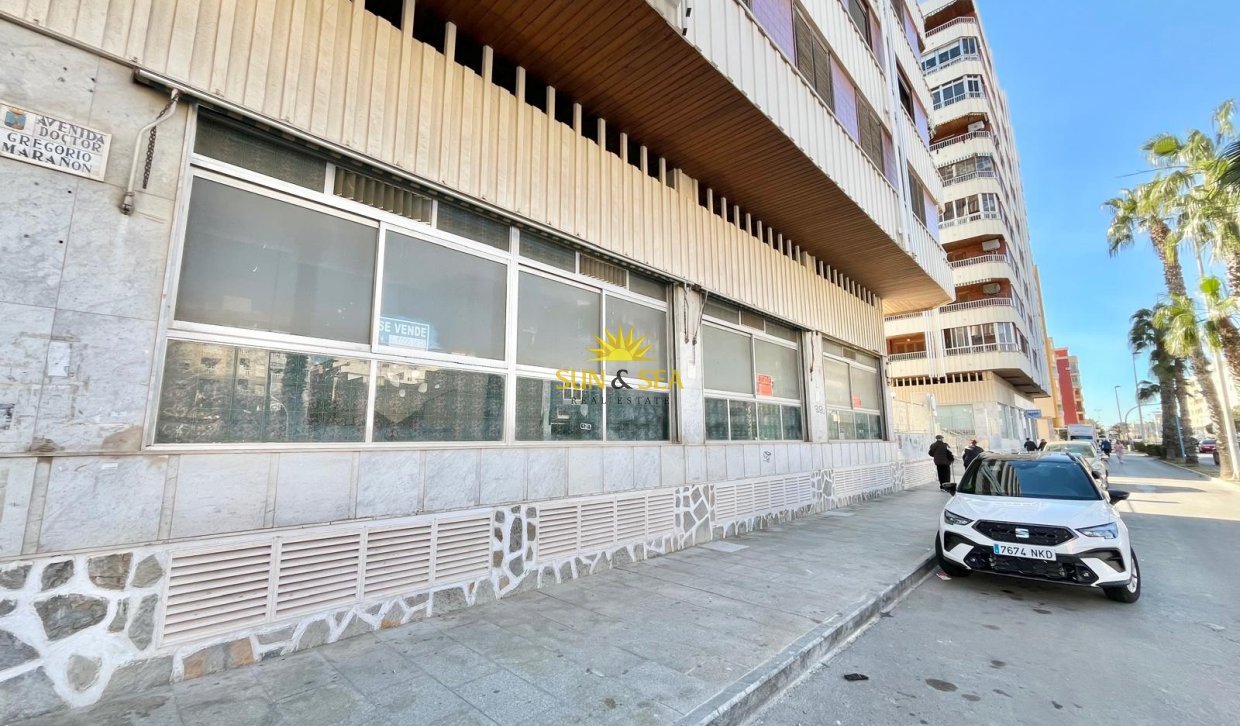 Reventa - Comercial - Torrevieja - Playa del Acequión