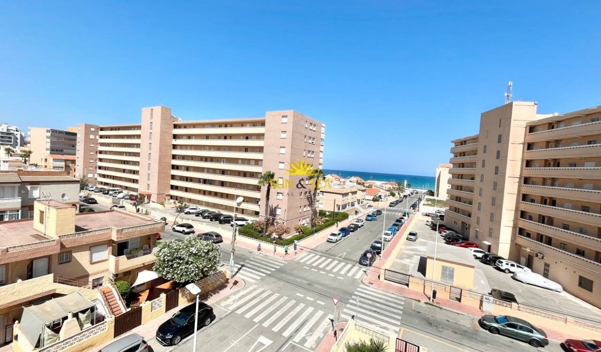 Reventa - Apartamento - Torrevieja - La Mata