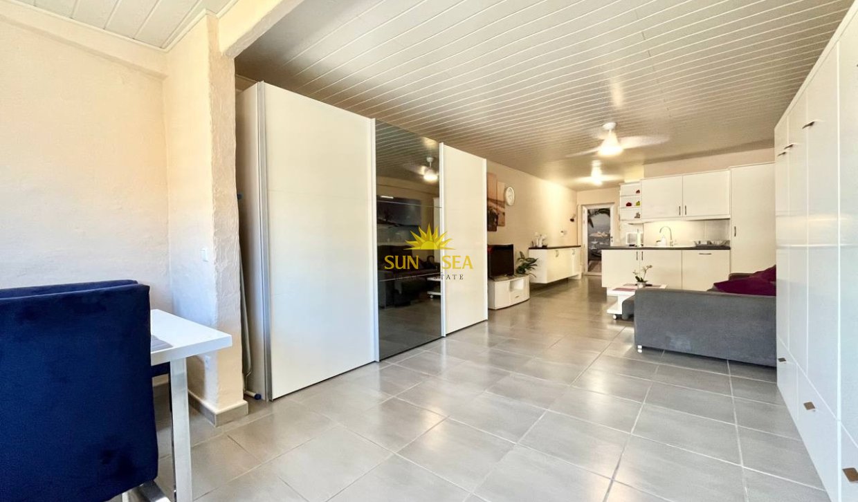 Reventa - Apartamento - Torrevieja - La Mata