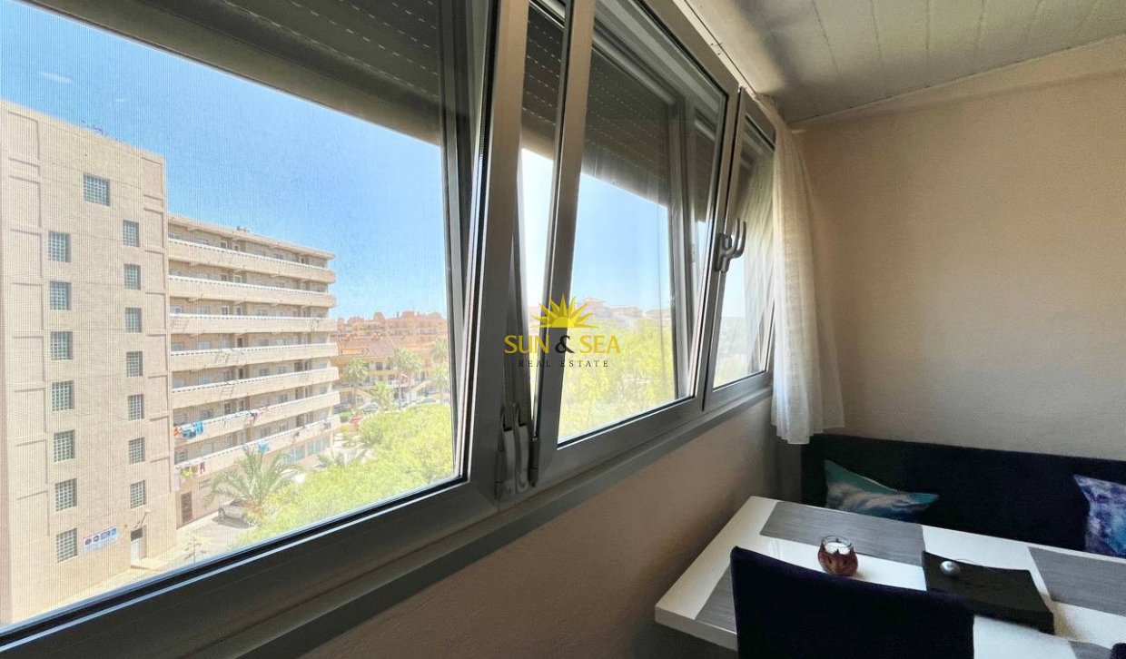 Reventa - Apartamento - Torrevieja - La Mata