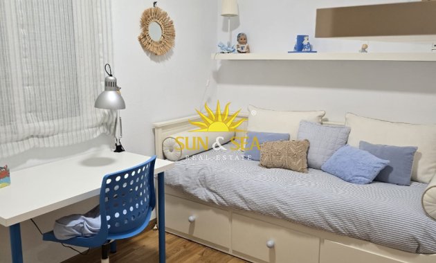 Alquiler a largo plazo - Apartamento - Torrevieja - Centro