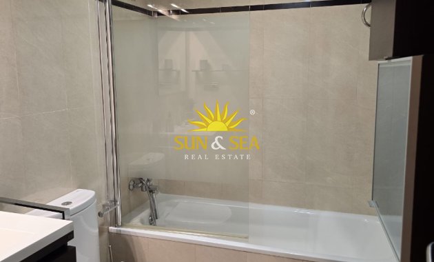 Alquiler a largo plazo - Apartamento - Torrevieja - Centro
