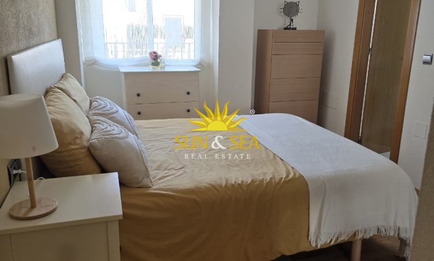 Alquiler a largo plazo - Apartamento - Torrevieja - Centro