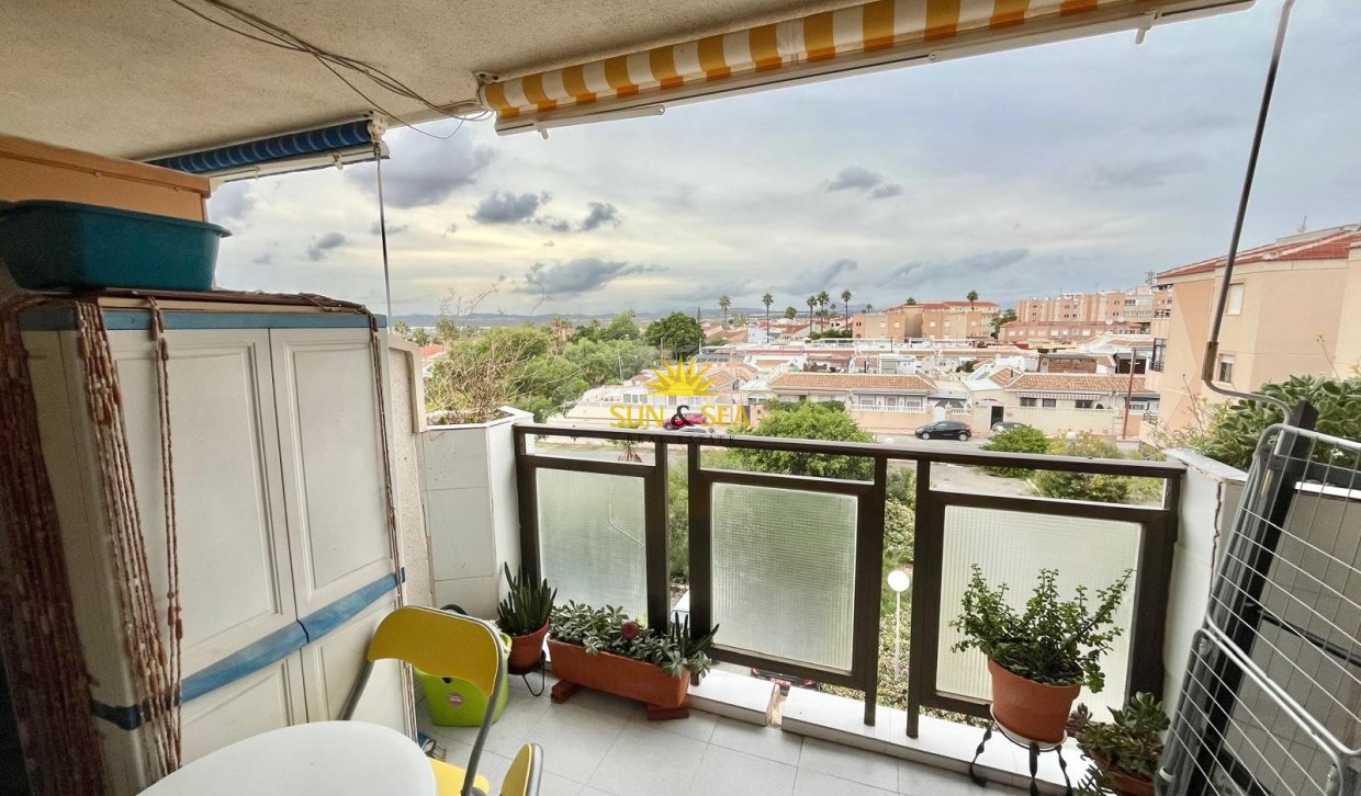 Resale - Studio apartment - Torrevieja - El Chaparral