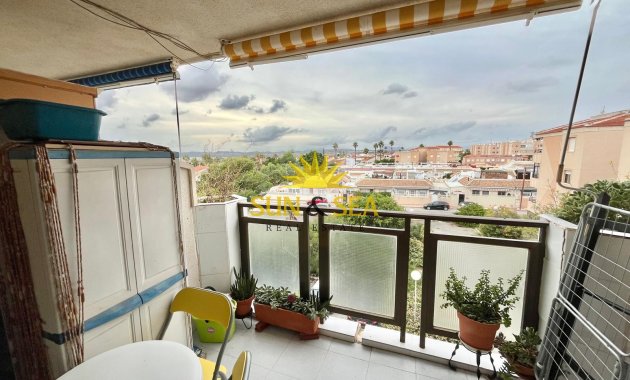 Resale - Studio apartment - Torrevieja - El Chaparral