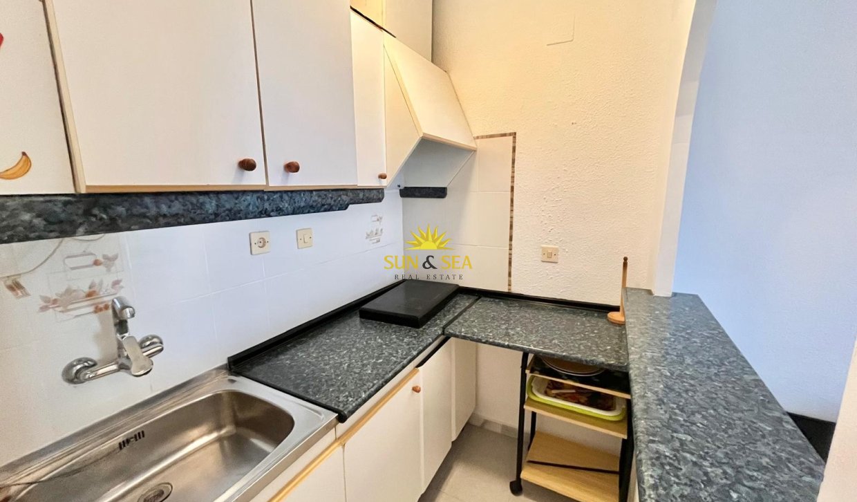 Resale - Studio apartment - Torrevieja - El Chaparral