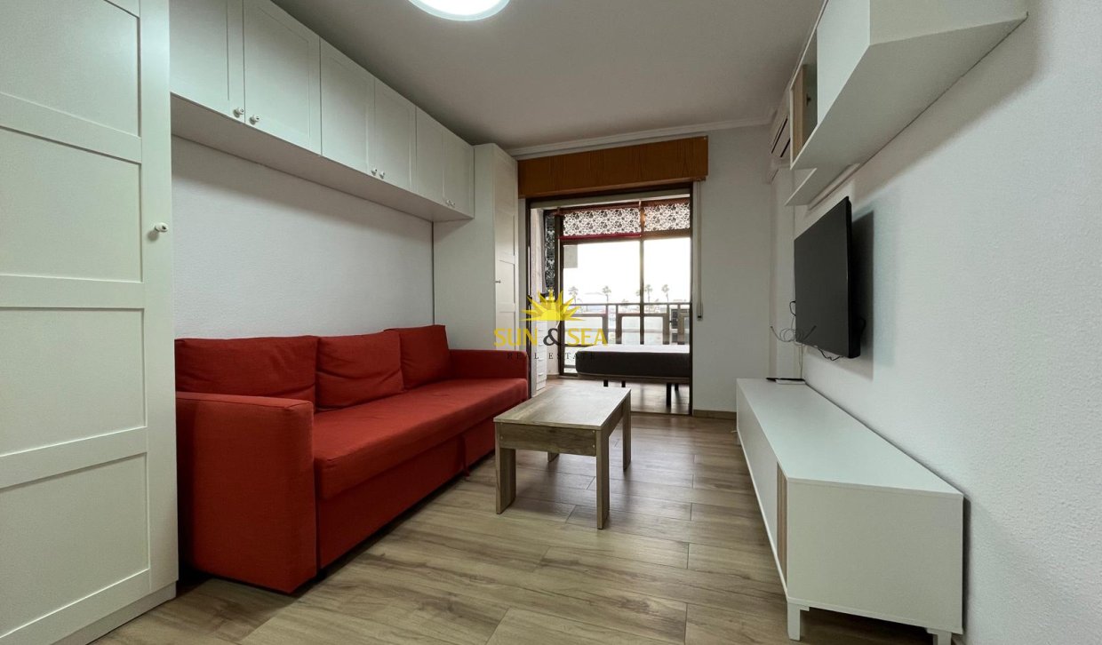 Resale - Studio apartment - Torrevieja - El Chaparral