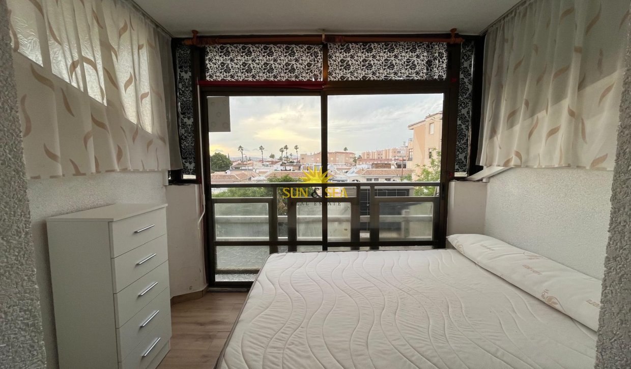 Resale - Studio apartment - Torrevieja - El Chaparral