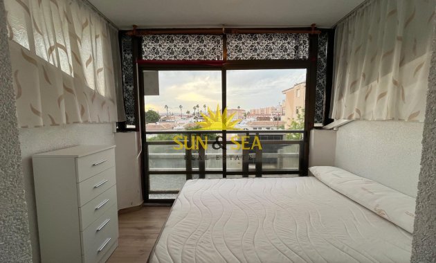 Resale - Studio apartment - Torrevieja - El Chaparral