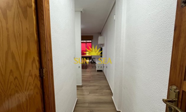 Resale - Studio apartment - Torrevieja - El Chaparral