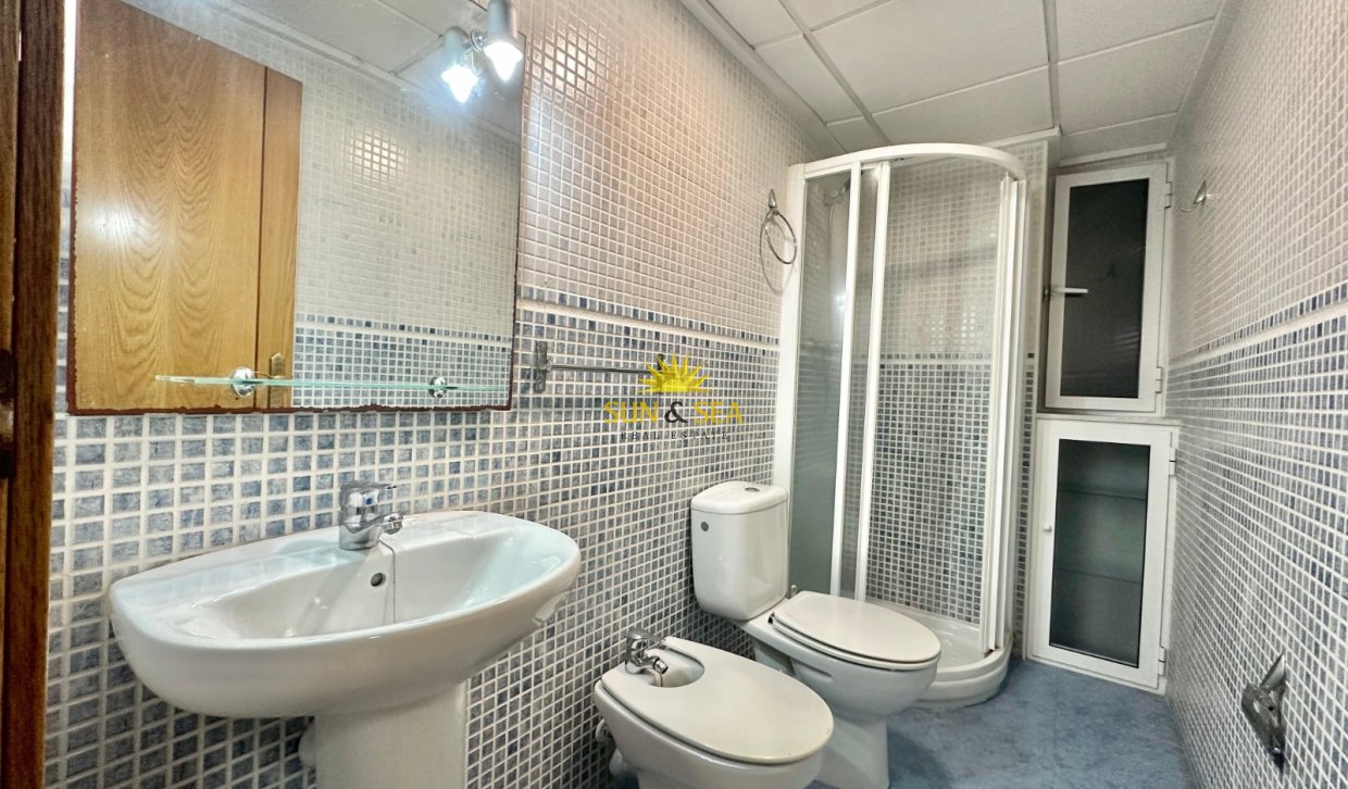 Reventa - Apartamento - Torrevieja - Playa del Cura