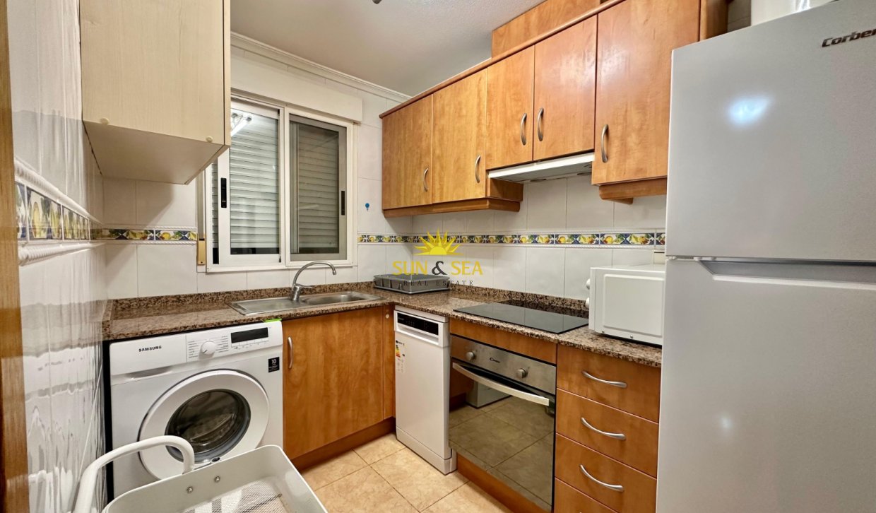 Reventa - Apartamento - Torrevieja - Playa del Cura