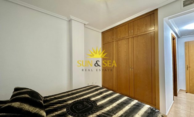 Reventa - Apartamento - Torrevieja - Playa del Cura