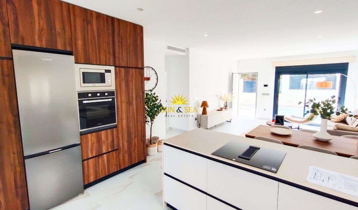 Resale - Villa - Pinar de Campoverde - Pinar de Campoverde Campo