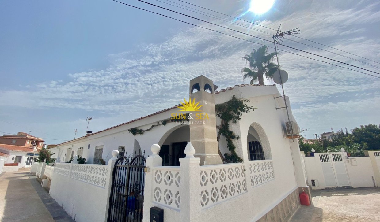Langfristige Vermietung - Villa - Torrevieja - Playa de los Locos