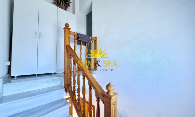 Resale - Villa - Torrevieja - Urb. Jardín del Mar