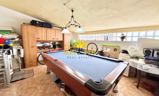 Resale - Villa - Torrevieja - Urb. Jardín del Mar