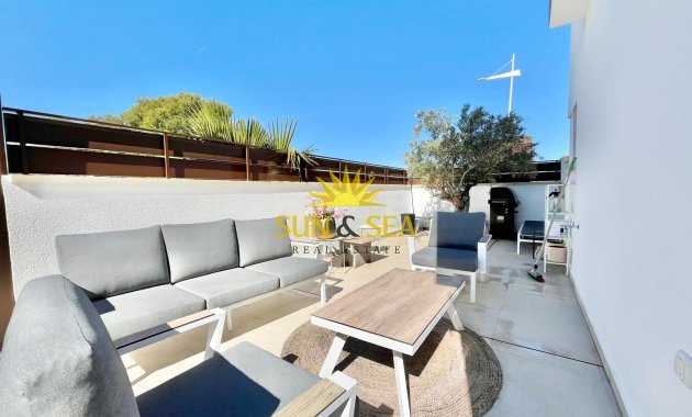 Resale - Villa / Semi detached - Algorfa