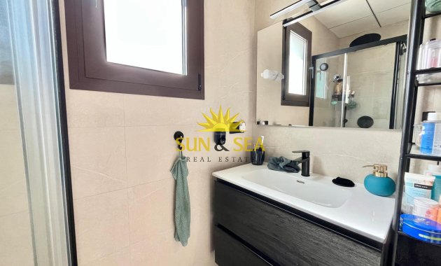 Resale - Villa / Semi detached - Algorfa