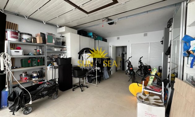 Resale - Villa / Semi detached - Algorfa